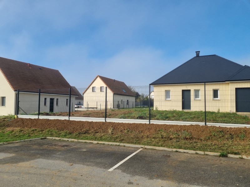 Pose de clôture sur la commune de Valliquerville proche de Yvetot 76