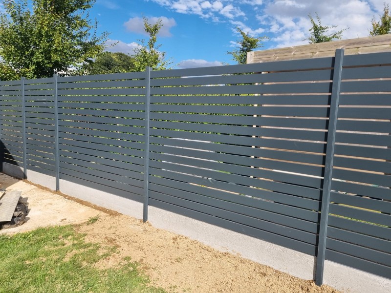 Faire faire une clôture sur mesure  en claustra aluminium ajouré sur Yvetot 76