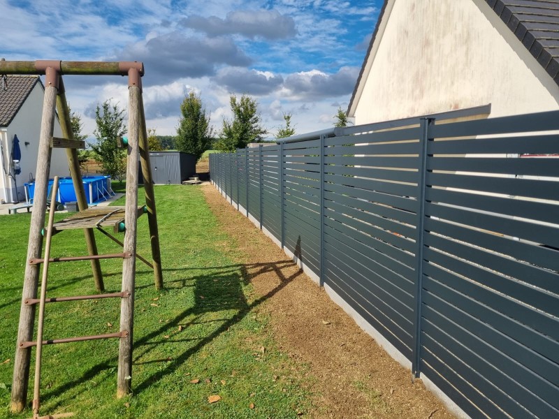 Trouver une entreprise pour la pose de clôture en aluminium secteur Yvetot  