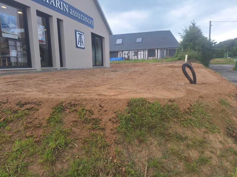 Entreprise pour le terrassement et le semis de gazon de vos extérieurs secteur Yvetot 76