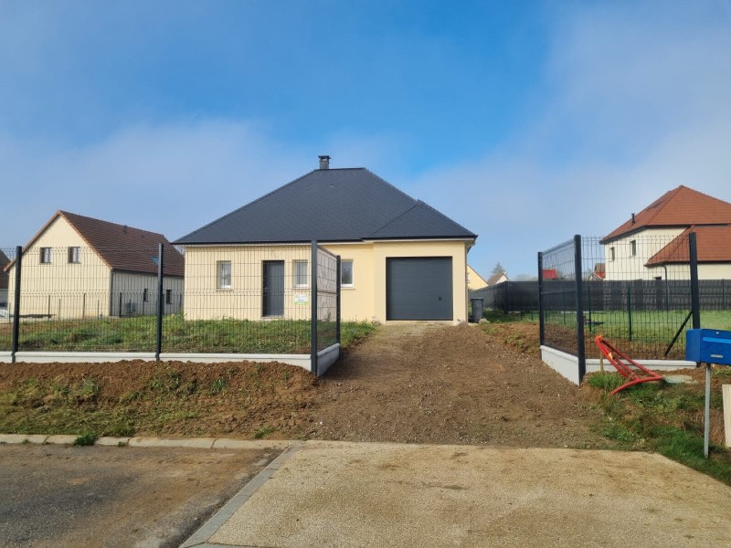 clôture en panneaux rigide gris anthracite pour maison neuve proche de Yvetot 