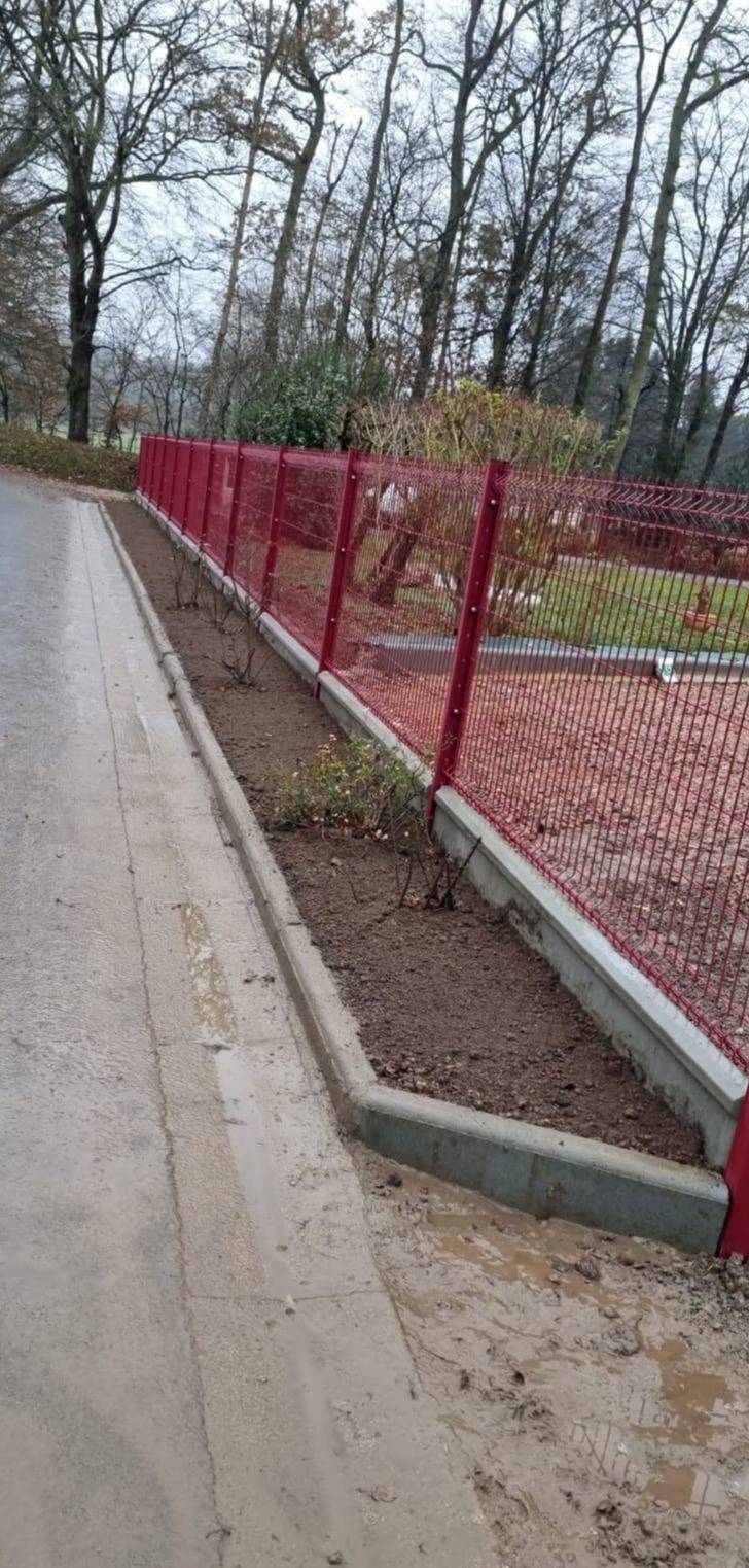 Entreprise paysagiste pour la pose de clôture sur Flamanville 76