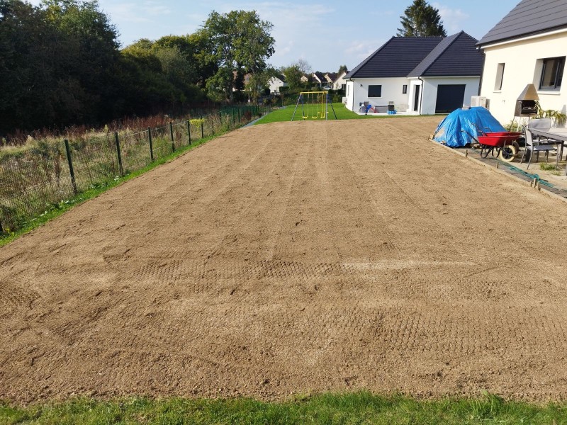 Trouver une entreprise spécialisée pour le terrassement et l'engazonnement de terrain sur Pavilly 
