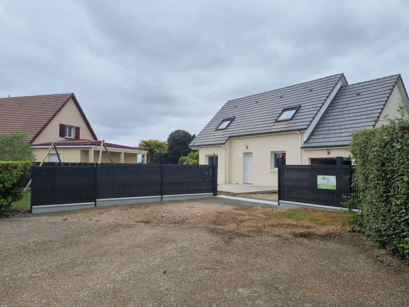 Entreprise spécialisée pour la pose de clôture en panneaux rigide et maçonnerie de la longrine de portail sur le secteur de Barentin 76