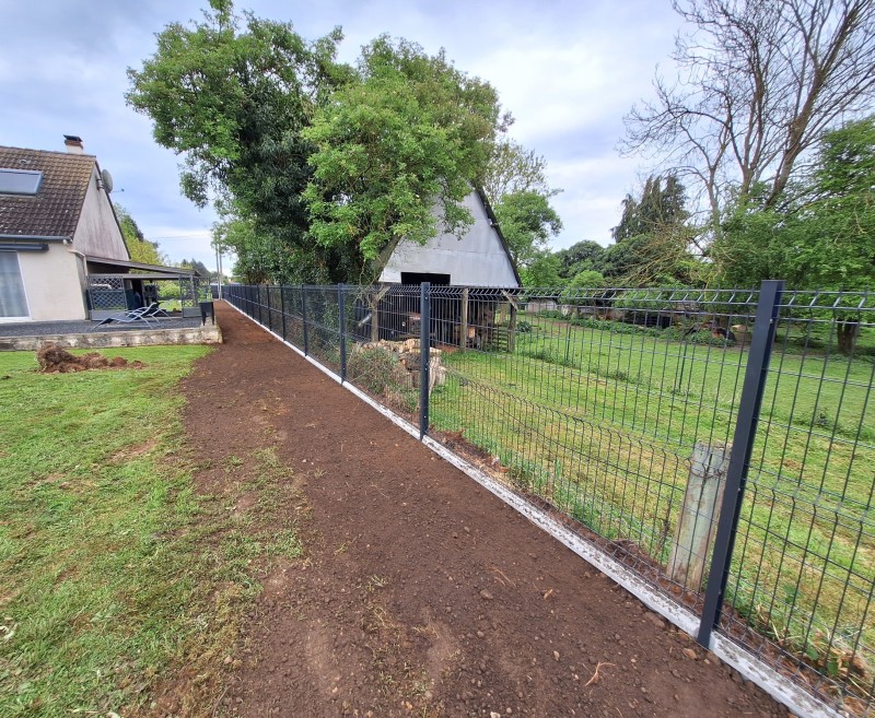 installation des clôture rigide sur le secteur de Duclair 
