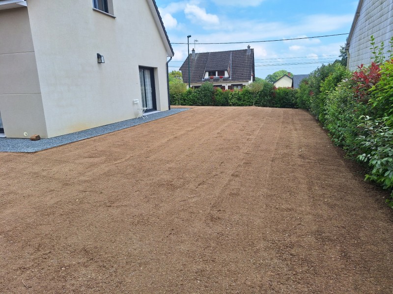 Entreprise pour l'engazonnement de votre terrain secteur Terre de Caux 