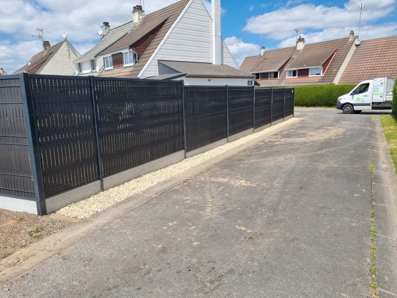 clôturiste pour la pose de clôture en panneaux rigide et occultant composite  secteur Barentin 76pose de clôture secteur Barentin 76
