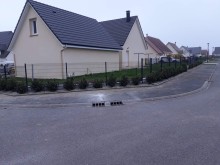 Notre zone d'activité pour ce service Mise en œuvre professionnelle de clôture simple torsion adaptée aux terrains de sport pour une délimitation efficace et fonctionnelle