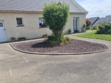 Notre zone d'activité pour ce service Mise en place de murs de soutènement fonctionnels pour lutter contre l'érosion dans les jardins en pente, préservant la beauté naturelle du paysage