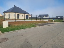 Notre zone d'activité pour ce service Installation de clôture occultante en PVC de premier choix pour zones résidentielles : solution contre les regards indiscrets