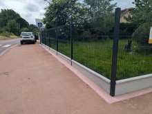Notre zone d'activité pour ce service Plantation de haies diversifiées offrant une solution naturelle et esthétique pour délimiter et structurer les espaces extérieurs